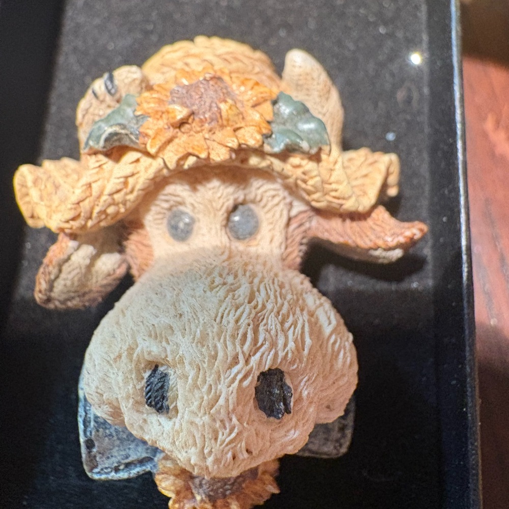 Adorable Cow Boyd’s bear brooch with Sunflower Hat